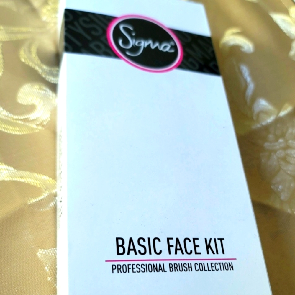 BRAND NEW! Sigma Basic Face Kit